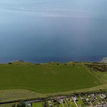Coastal Haven - Steps From Whitehaven